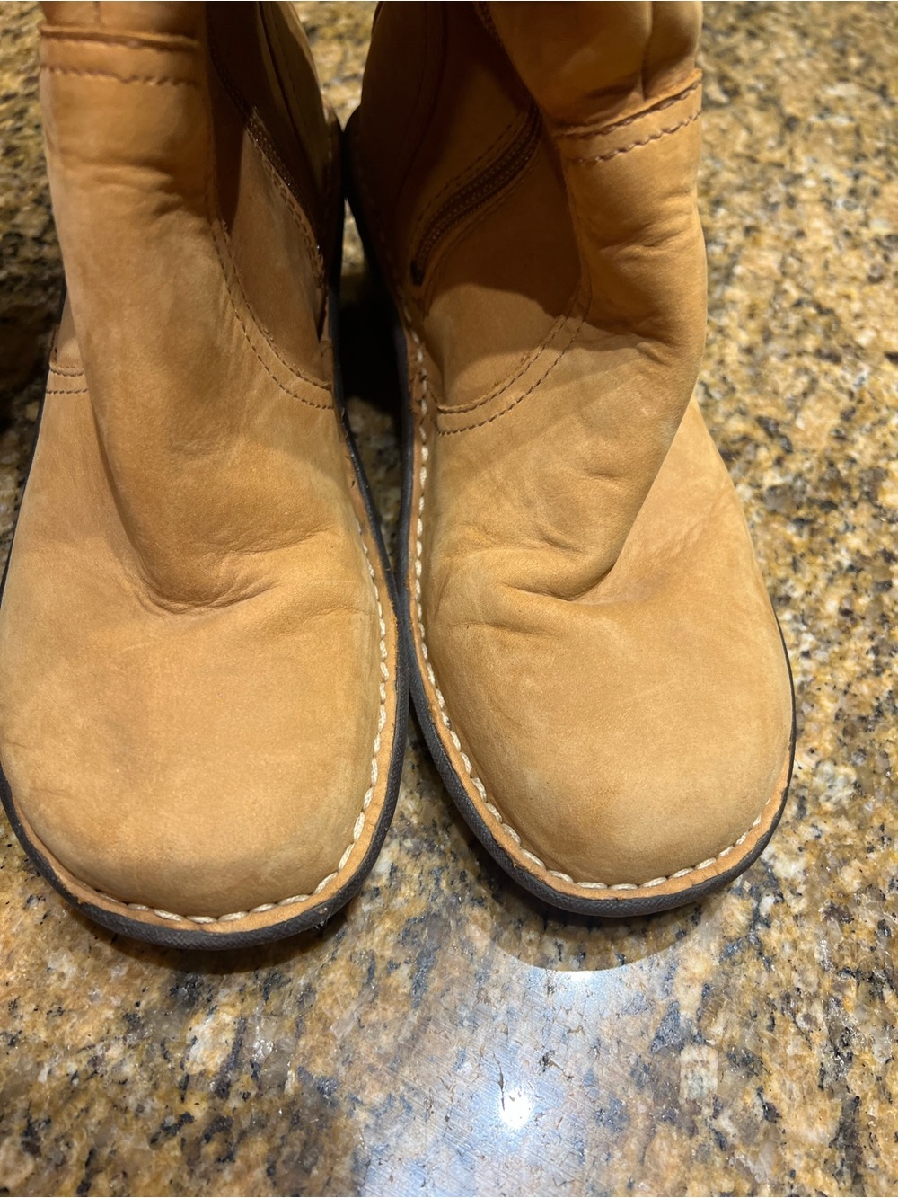 UGG Leather Knit-Trim Women's Boots - Picture 9 of 16